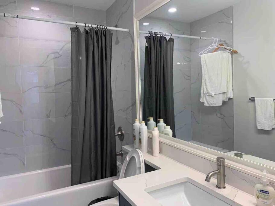 Brand New Constructed 1-Bedroom Townhouse Duncan Eksteriør billede