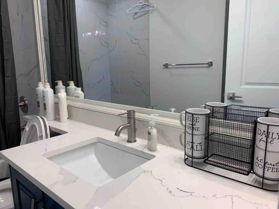 Brand New Constructed 1-Bedroom Townhouse Duncan Eksteriør billede