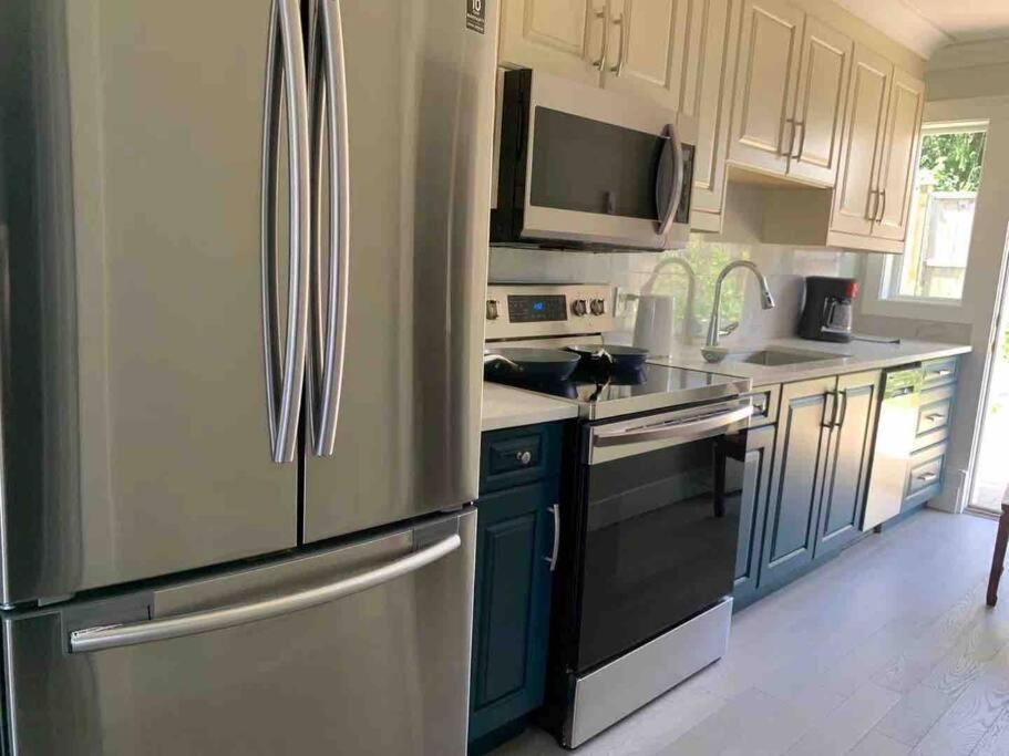 Brand New Constructed 1-Bedroom Townhouse Duncan Eksteriør billede